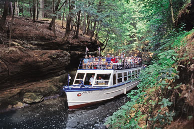 Dells Boat Tours (Wisconsin Dells, WI) 2020 Review & Ratings | Family