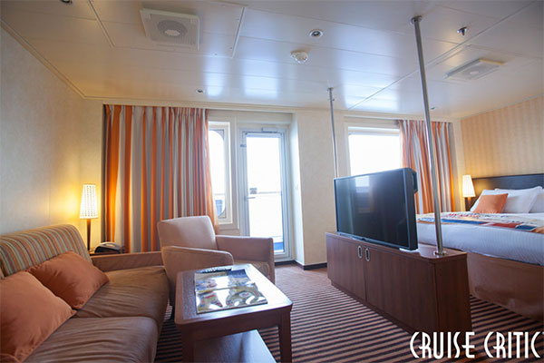 A cabin on Carnival Cruise Breeze.