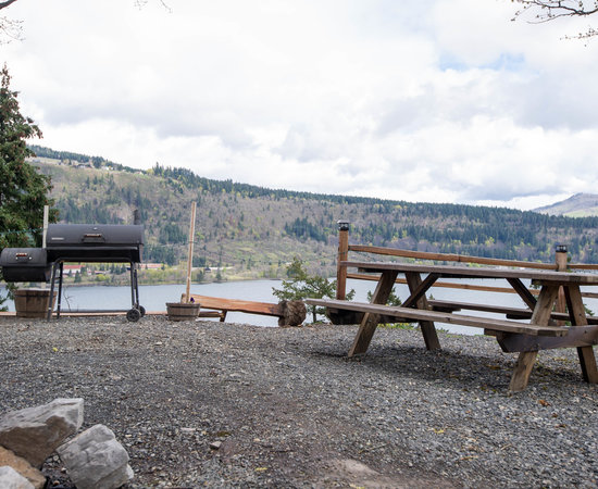 Vagabond Lodge (Hood River, OR): What to Know BEFORE You Bring Family