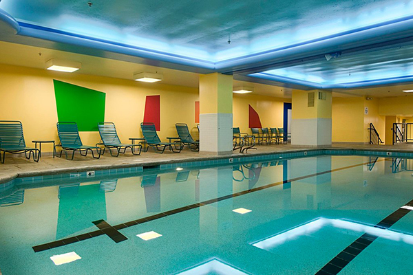 The indoor pool at Hilton Cincinnati Netherland Plaza