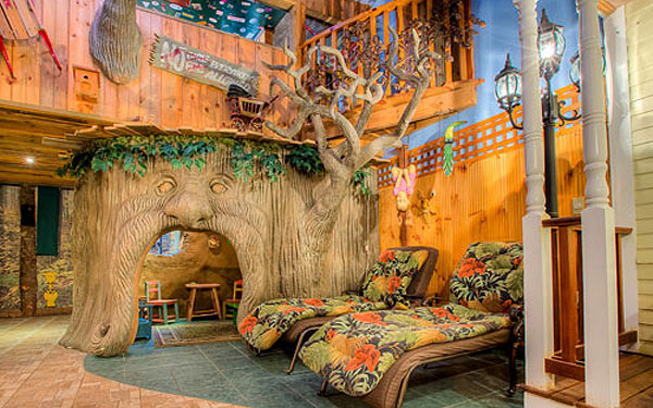 The TreeHouse Suites at Adventure Suites in North Conway, N.H.; Courtesy of Adventure Suites