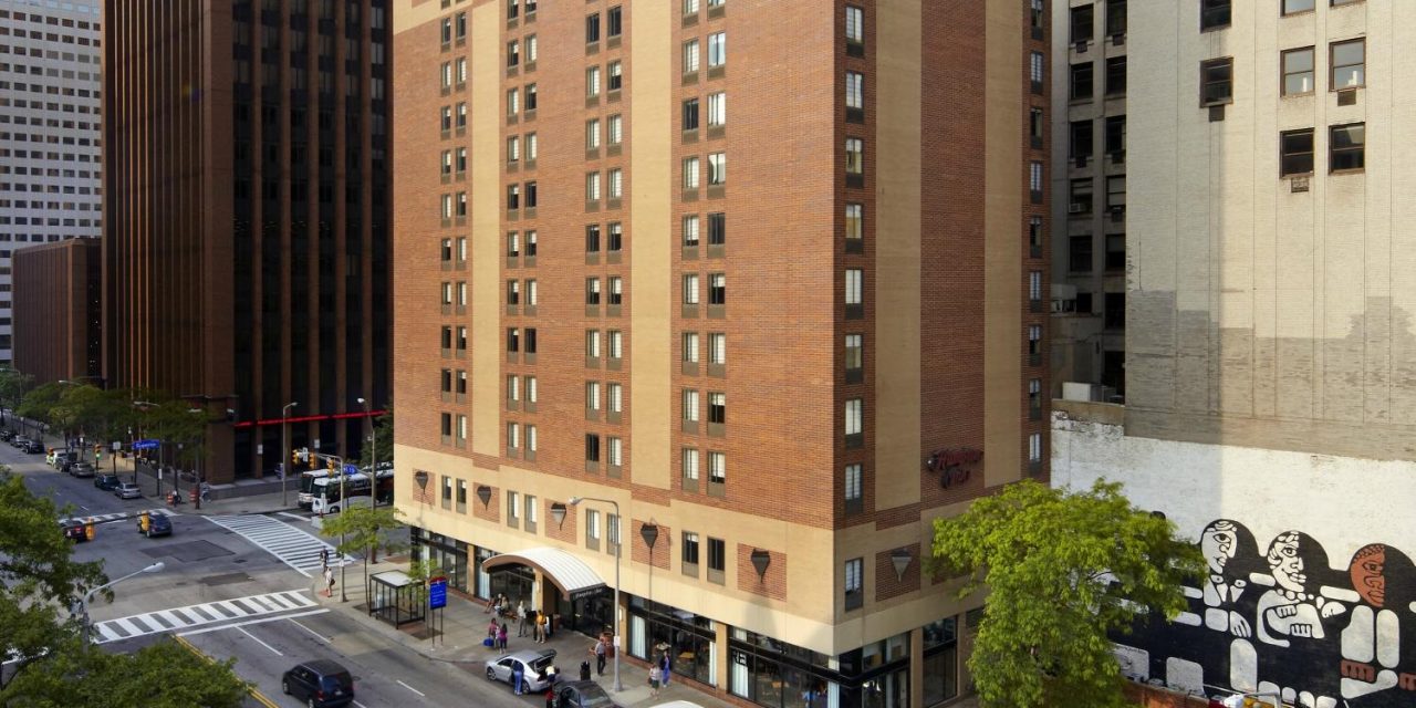 Hampton Inn Cleveland Downtown (Cleveland, OH) What to Know BEFORE You