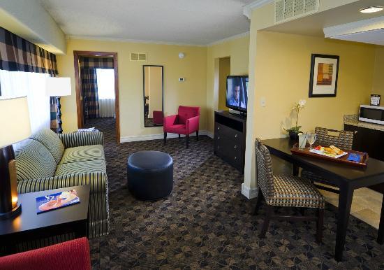 Suite at Boulevard Inn in Ann Arbor, Michigan; Courtesy of Boulevard Inn