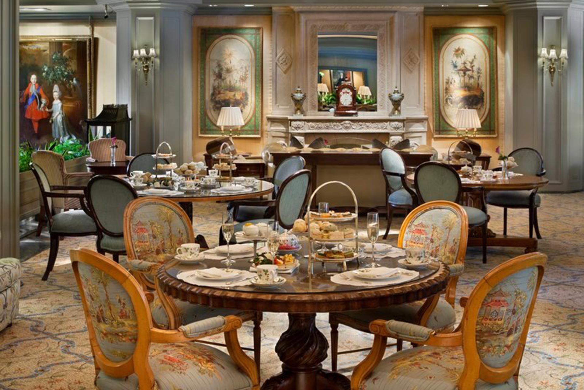 The restaurant at Windsor Court Hotel in New Orleans