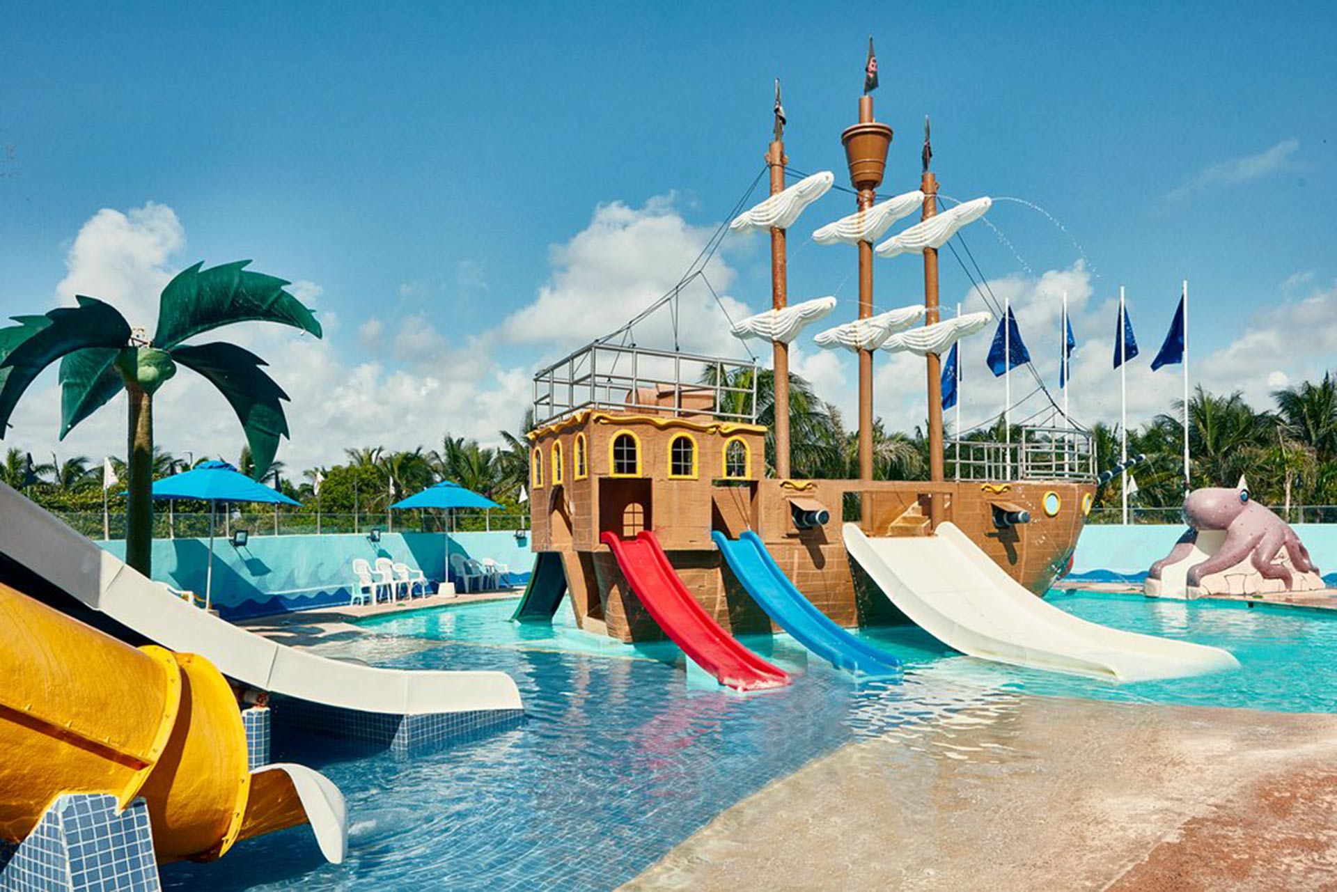 8 Cancun All Inclusive Family Resorts with Water Parks 