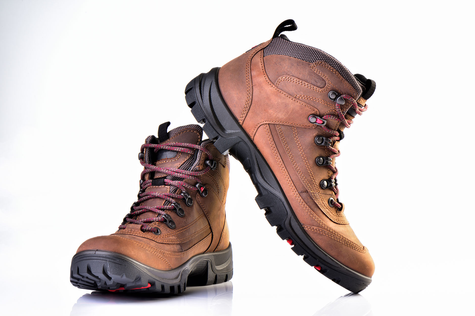 Hiking Boots; Courtesy of TwilightSKY FOTOGRAFiE/Shutterstock.com