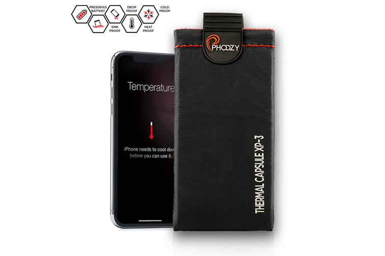 Phoozy Thermal Phone Case; Courtesy of Amazon