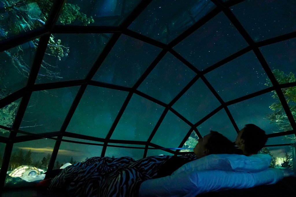 Overnight in a glass igloo