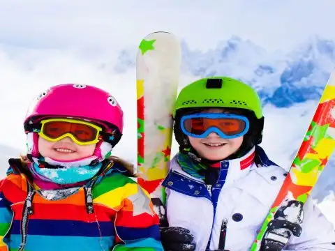 Kids Skiing; Courtesy of Fam Veld/Shutterstock.com