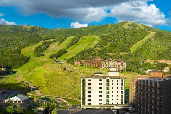 An exterior shot of Sheraton Steamboat Resort in Steamboat Springs, Colorado