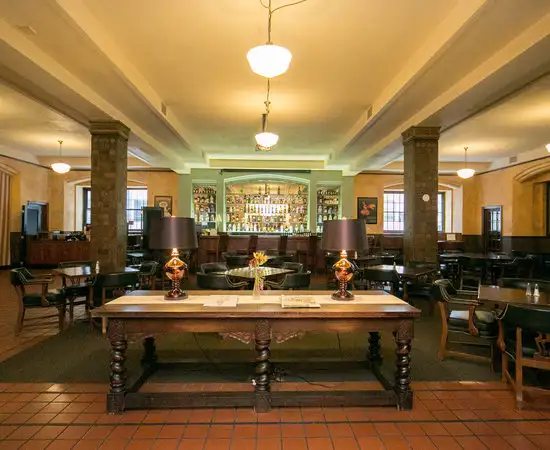 Learn about one of the most Historic Hotels in St Paul — Hotel 340