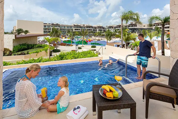 Swim-Up Room at Royalton Riviera Cancun Resort & Spa