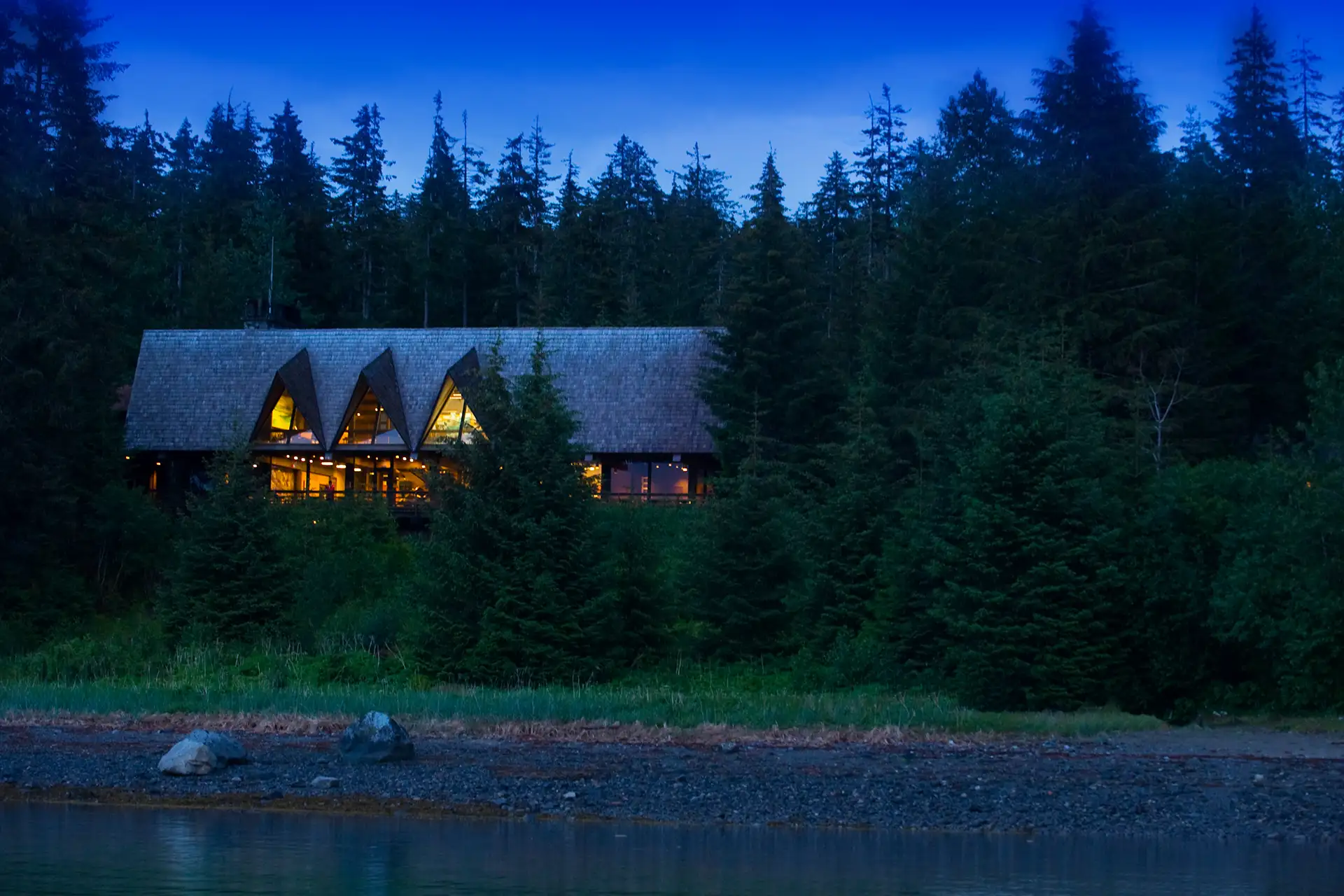Glacier Bay Lodge in Glacier Bay National Park and Preserve
