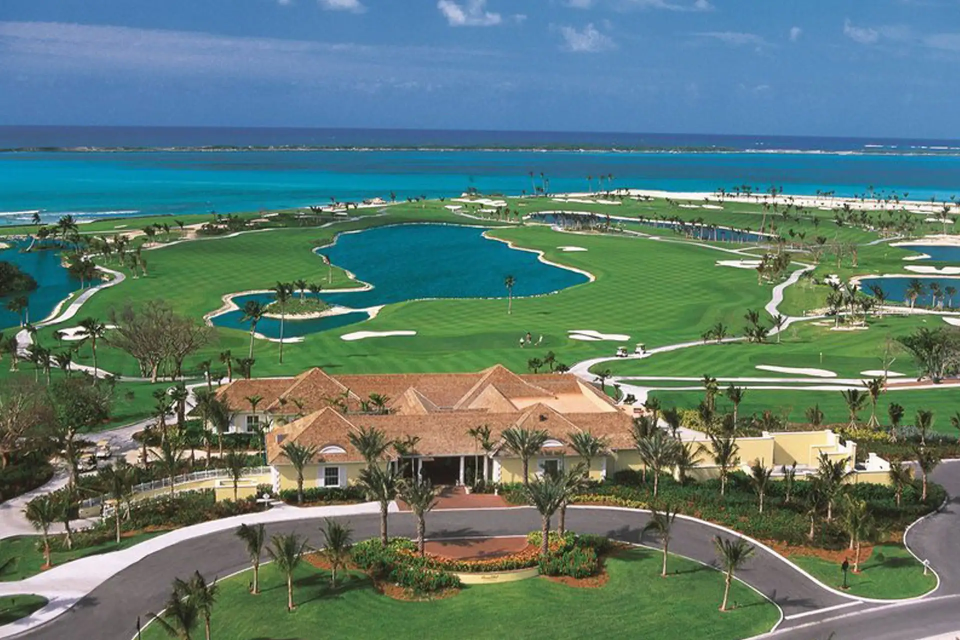 Atlantis Golf; Courtesy of Atlantis Resort
