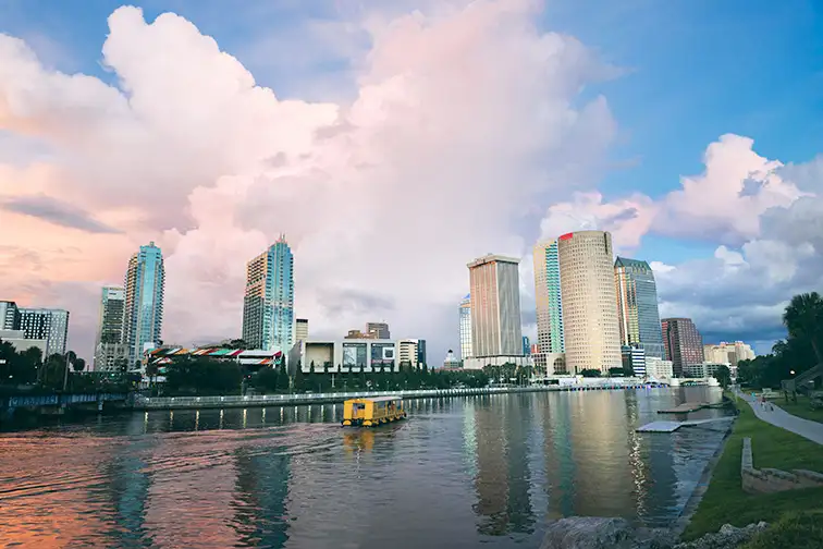 tampa downtown skylines; Courtesy of Tampa CVB