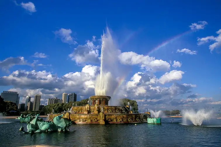 Be Wowed by Buckingham Fountain	;	Courtesy of Choose Chicago		