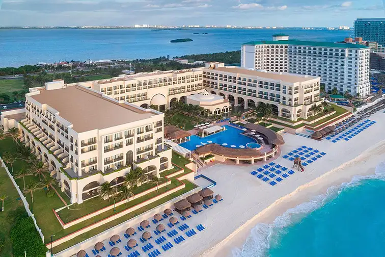 Marriott Cancun Resort; Courtesy of Marriott Cancun Resort 